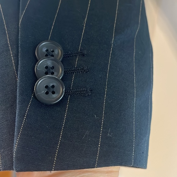 Classic Black Pinstripe Men's Blazer by Banana Republic - Picture 5 of 7